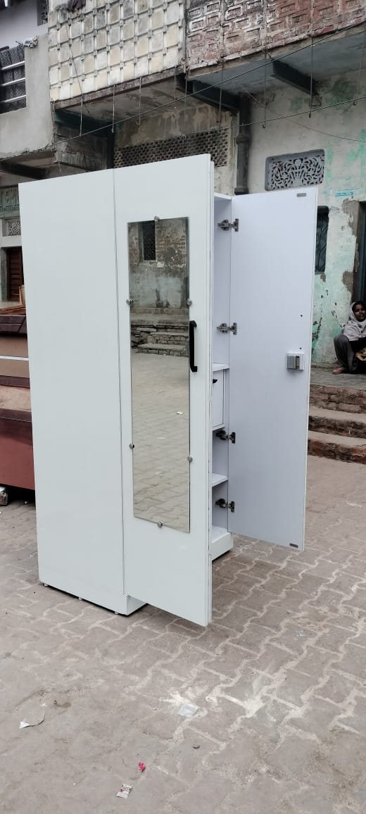 Modern Wardrobe with Mirror